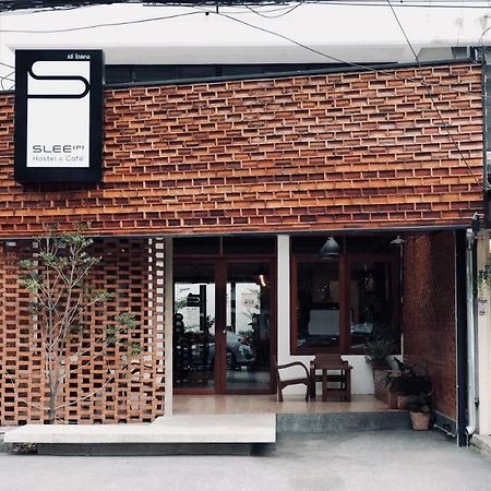 Slee Hostel Chiangmai (Adults Only) Chiang Mai Exteriör bild