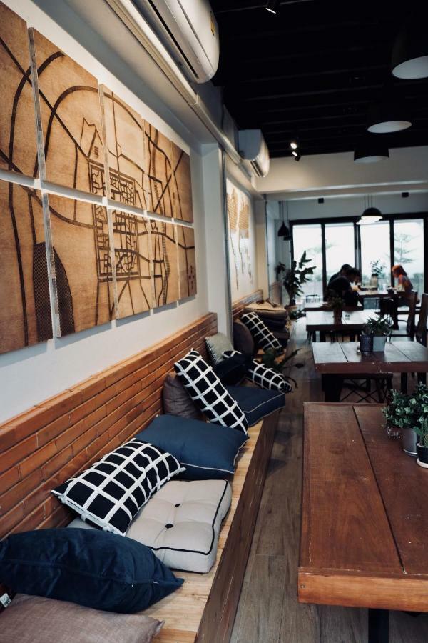 Slee Hostel Chiangmai (Adults Only) Chiang Mai Exteriör bild