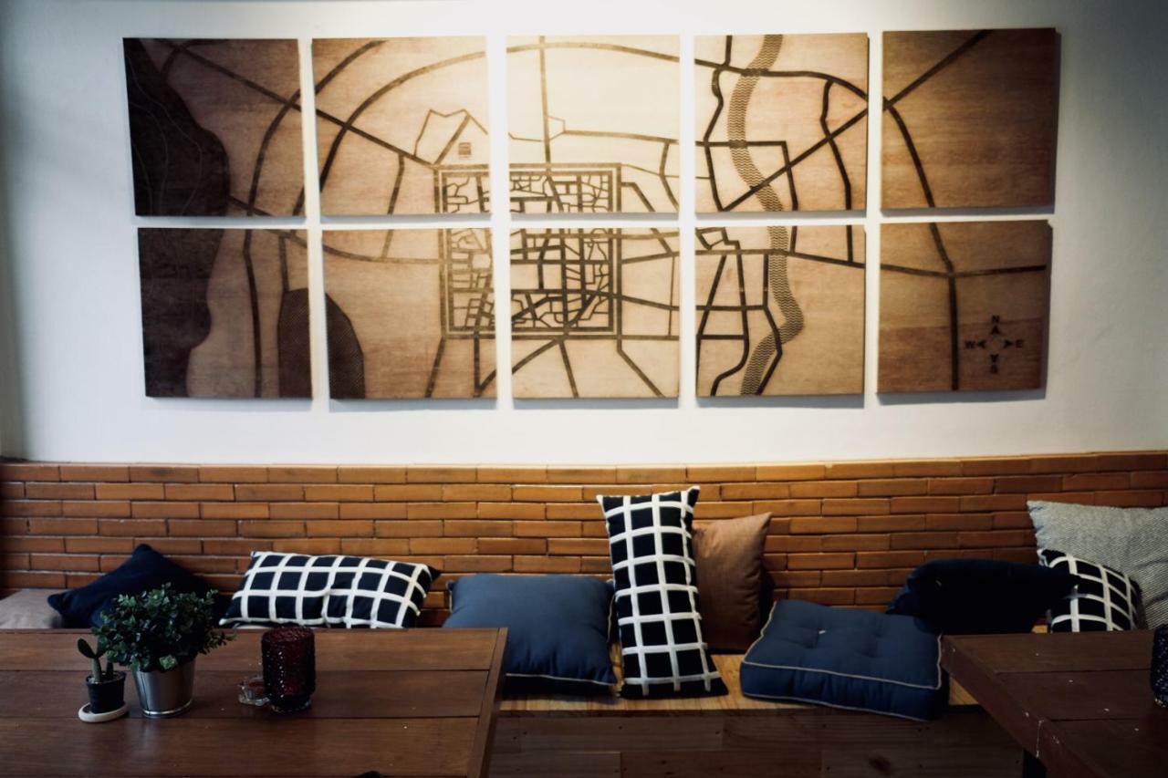 Slee Hostel Chiangmai (Adults Only) Chiang Mai Exteriör bild