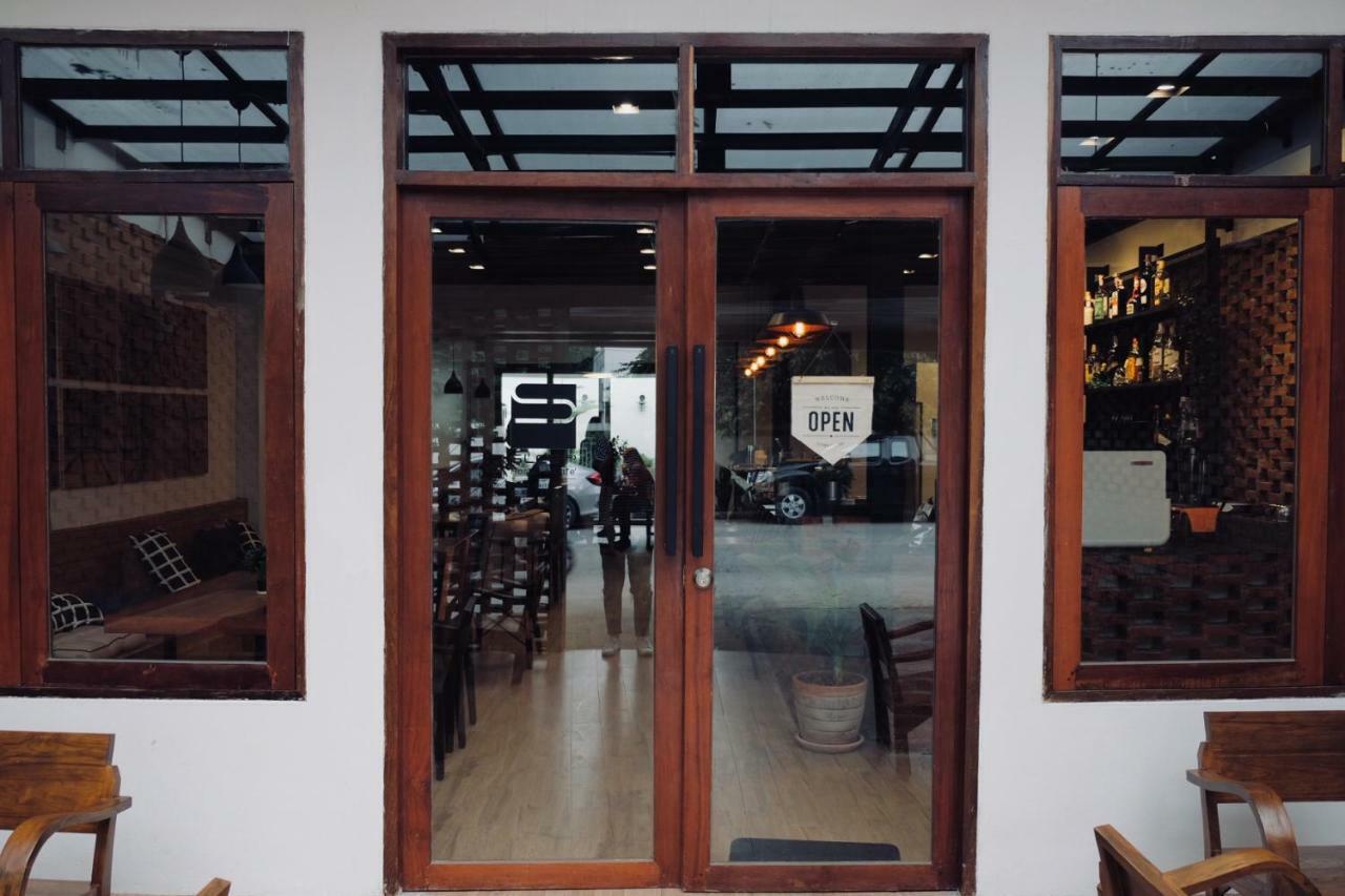 Slee Hostel Chiangmai (Adults Only) Chiang Mai Exteriör bild