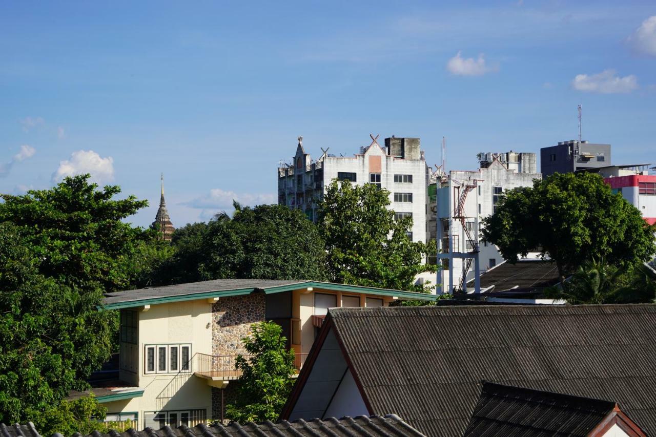 Slee Hostel Chiangmai (Adults Only) Chiang Mai Exteriör bild